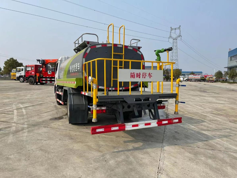 D7.F7系列9.28方绿化喷洒车