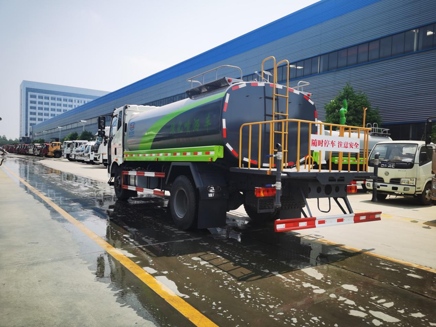 解放系列11.91方绿化喷洒车